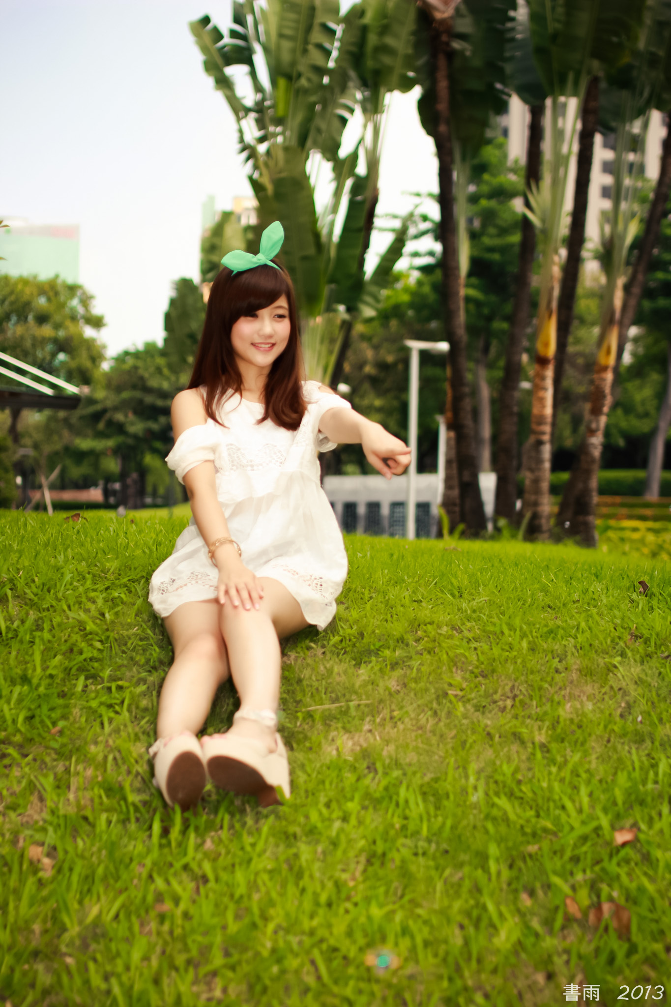 [Beautyleg番外篇]2013-09-14 敏敏国美馆外拍 1